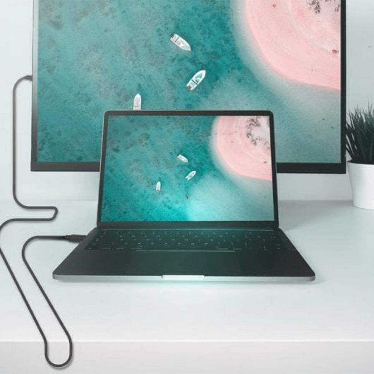 V4HFB200BC41CC8D05C600BB64C97EF39A4R5545757P6