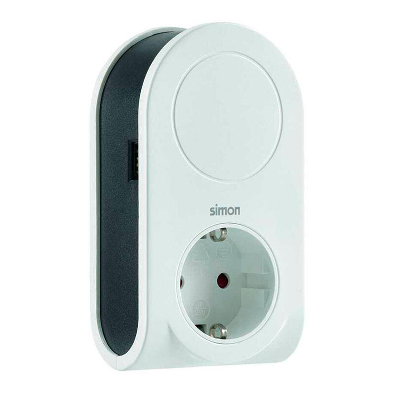 Adapter 3 Connectors USB + 1 USB a + 1 Socket Schuko 16A 250V~ White