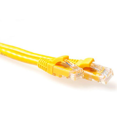 Yellow 10 Meter U UTP CAT.6A Patch Cable Snagless With RJ45 Connectors — image 1
